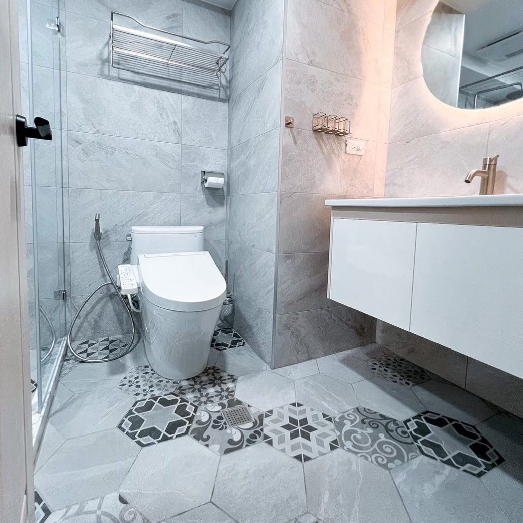 浴室改造案例｜復古花磚、文化石與六角磚，打造獨特個性衛浴